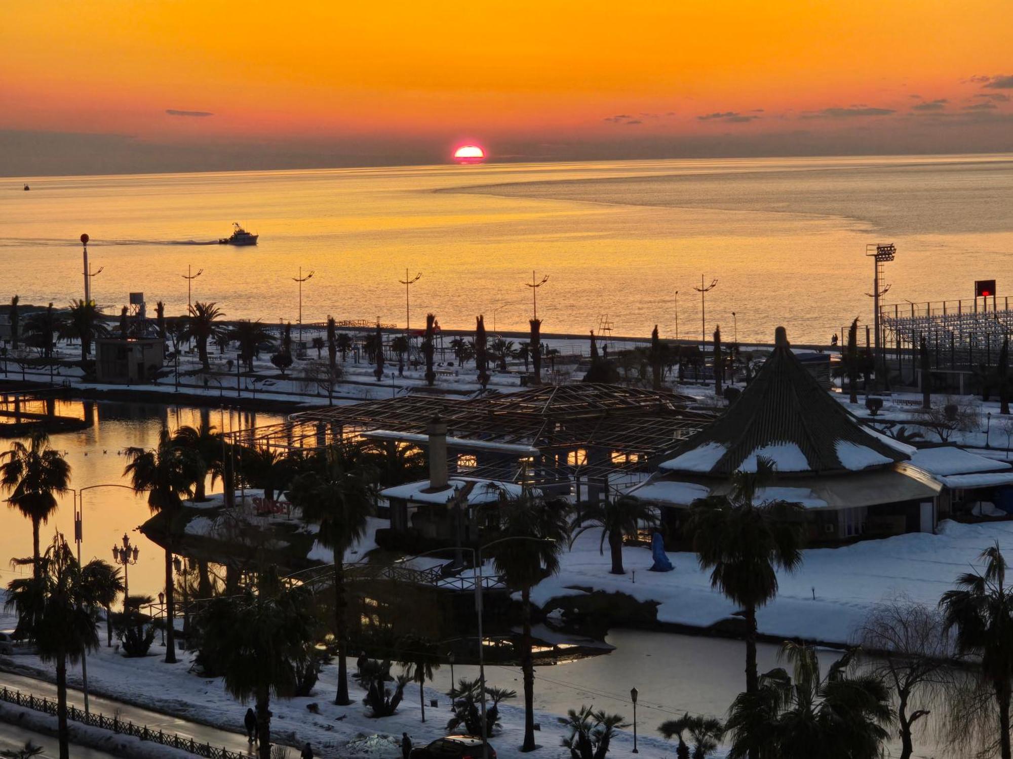 Apartment Roin Batumi Exteriér fotografie